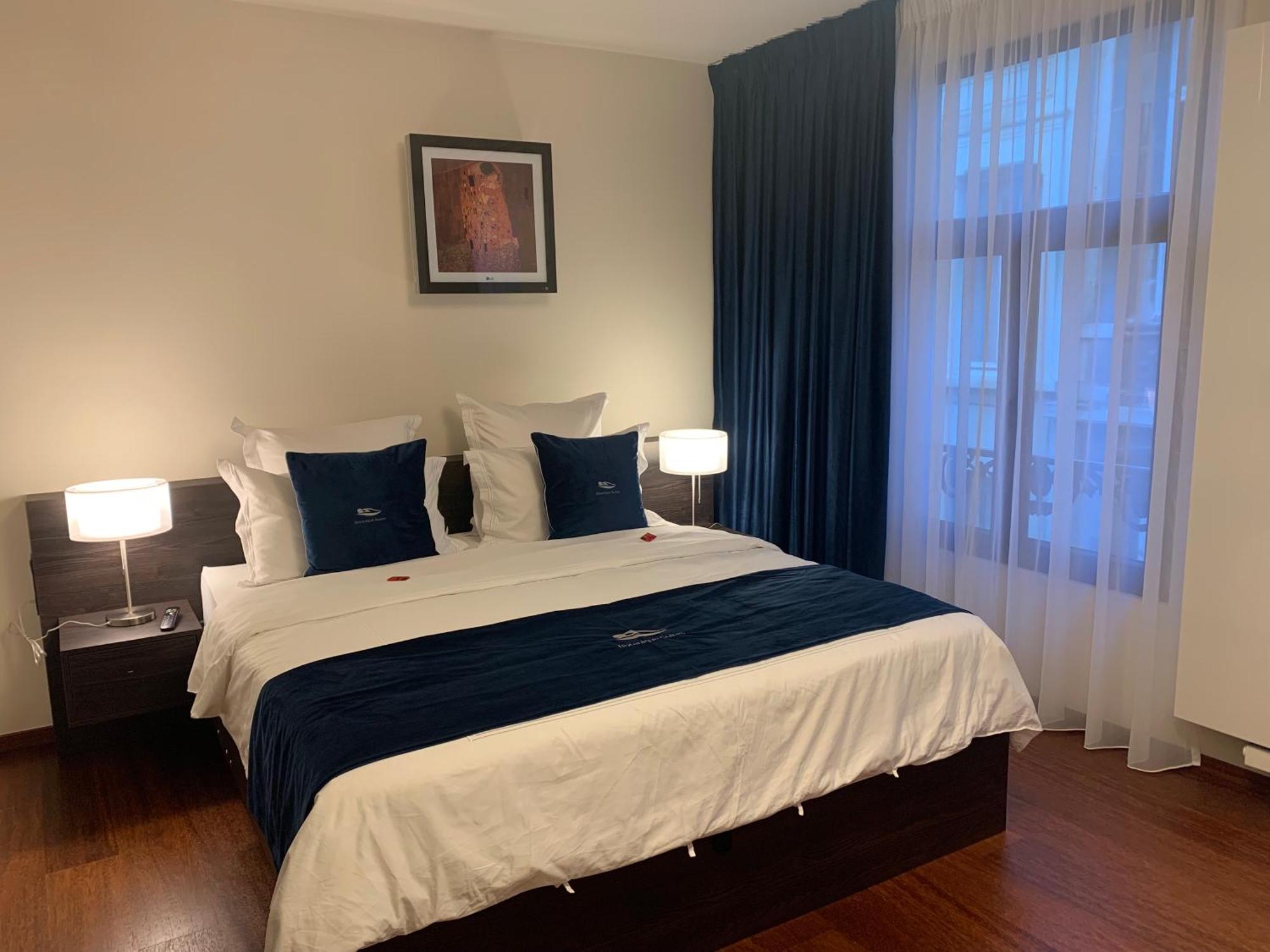 Botanique Suites Airbnb, Antwerp Exterior photo