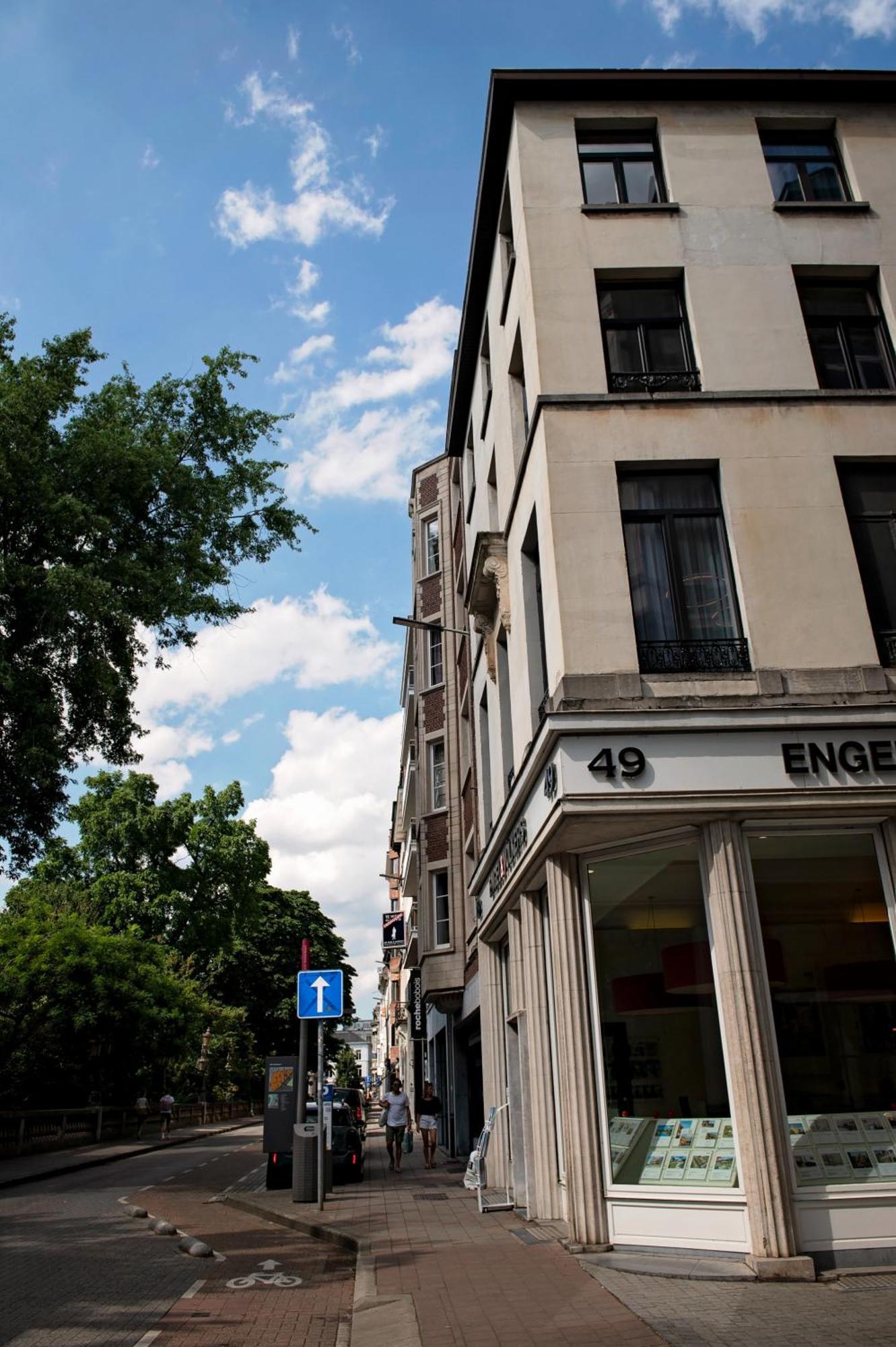 Botanique Suites Airbnb, Antwerp Exterior photo